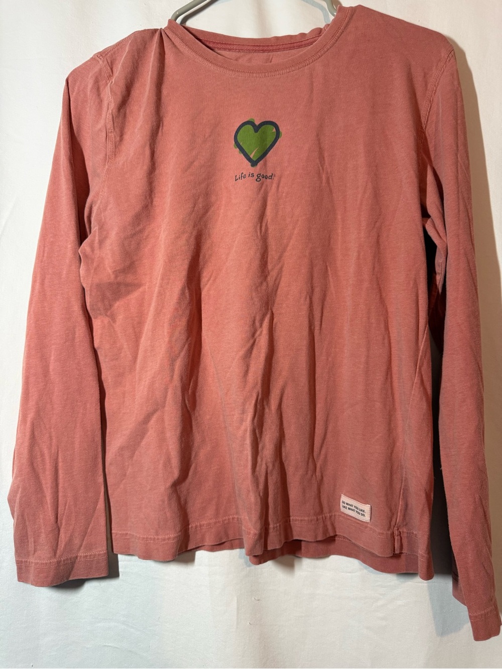 Life is Good Womens Small Long Sleeve Crusher Tee Coral Green Heart Graphic